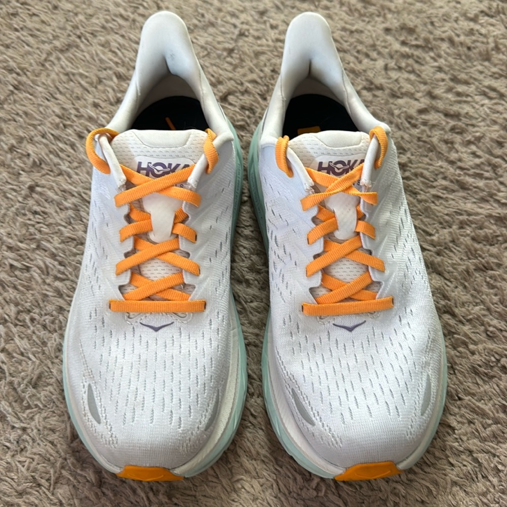 Hoka Clifton 8 Running Shoes. Women’s Size 7.5.